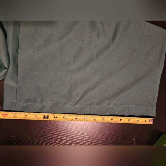 Chic Green Wide-Leg Trousers - Picture 5 of 6